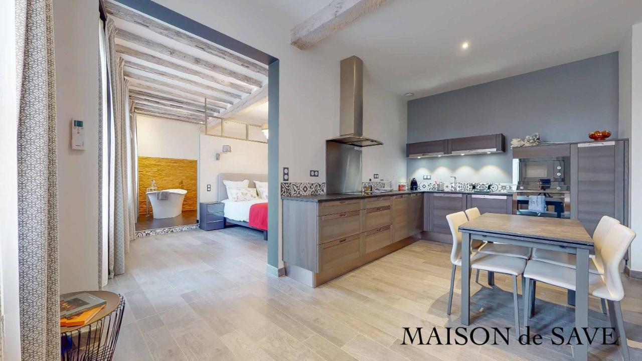 Maison De Save LʼIsle-Jourdain Exterior foto